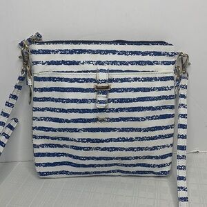 SCOUT CROSSBODY IN BLUE AND WHITE STRIPE